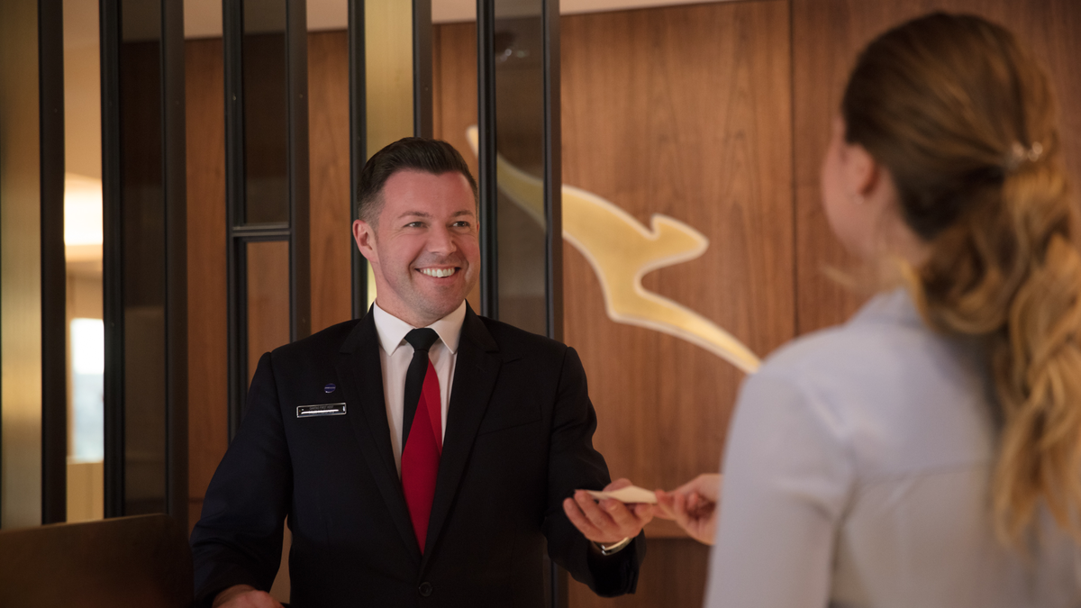 Qantas is now selling access to its London business class lounge